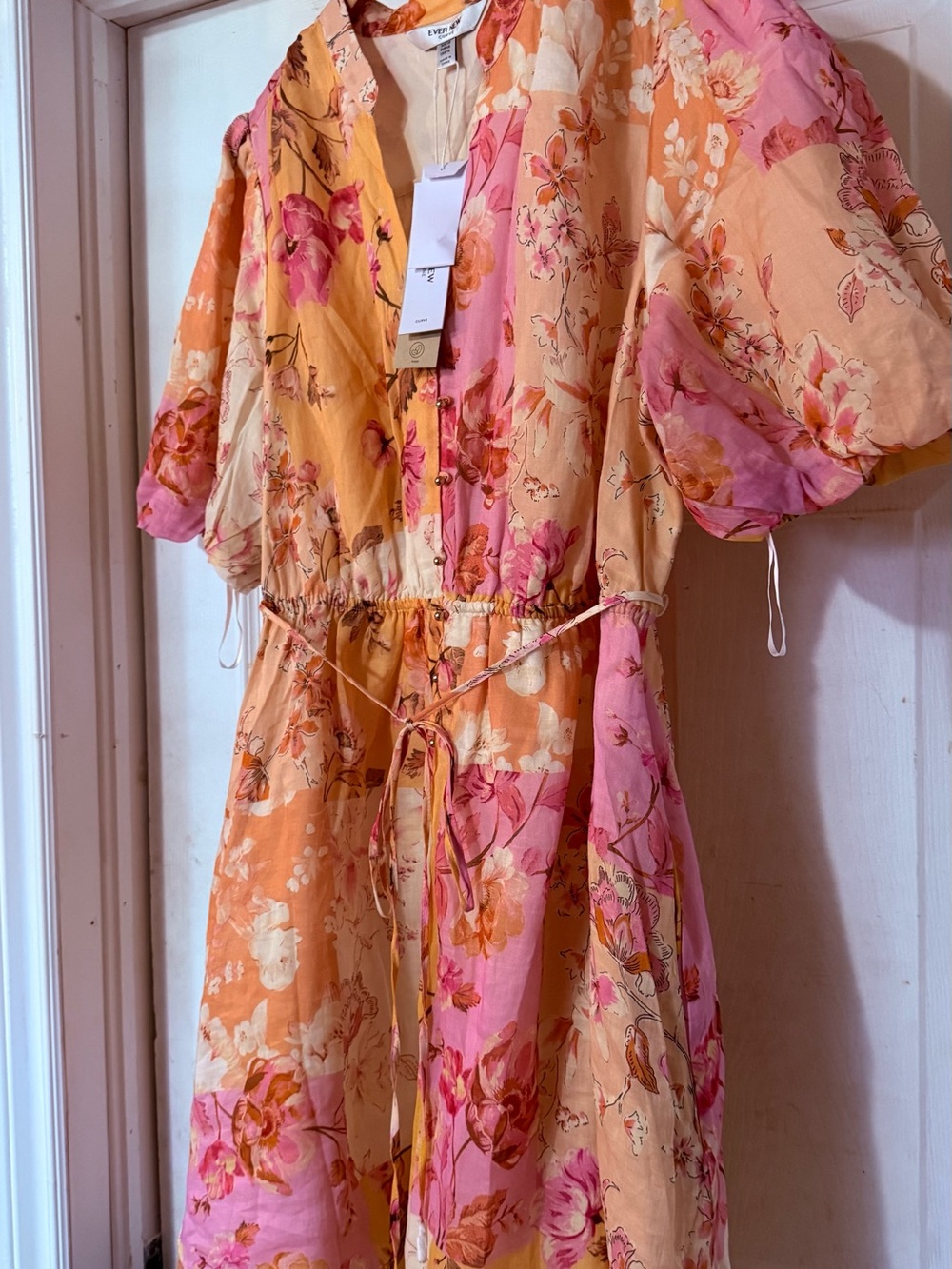 Ever New Patchwork Floral Puff Sleeve Dress in Peach and Pink - Picture 5 of 13